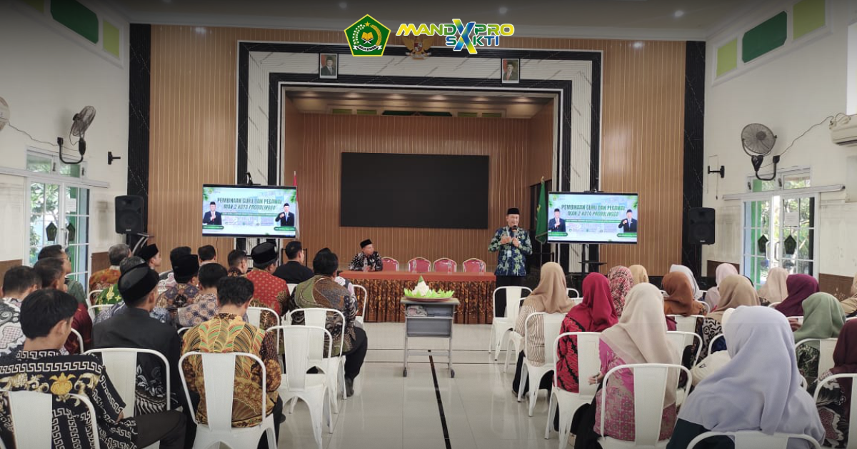Perkuat Disiplin dan Akselerasi Karir ASN, Kankemenag Kota Probolinggo Berikan Pembinaan Bagi Guru dan Pegawai MAN 2 Kota Probolinggo